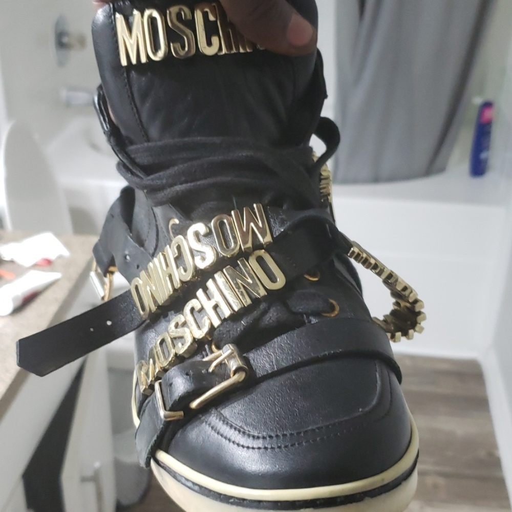 Moschino